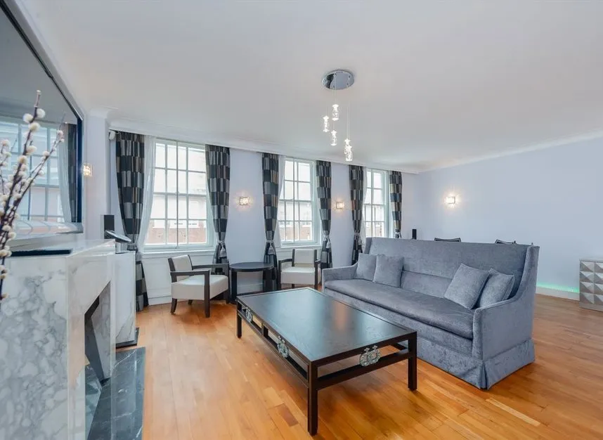 Grosvenor Square, Mayfair, W1K, photo 2