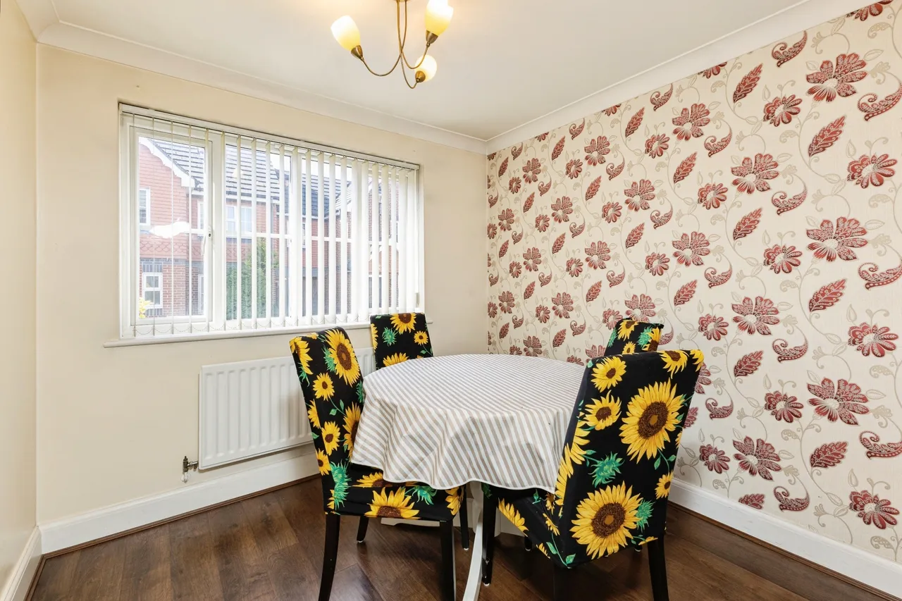 Leonardslee Crescent, Newbury, RG14, photo 6