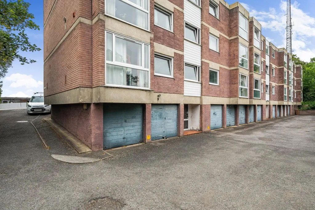 Horniman Drive, SE23, photo 12