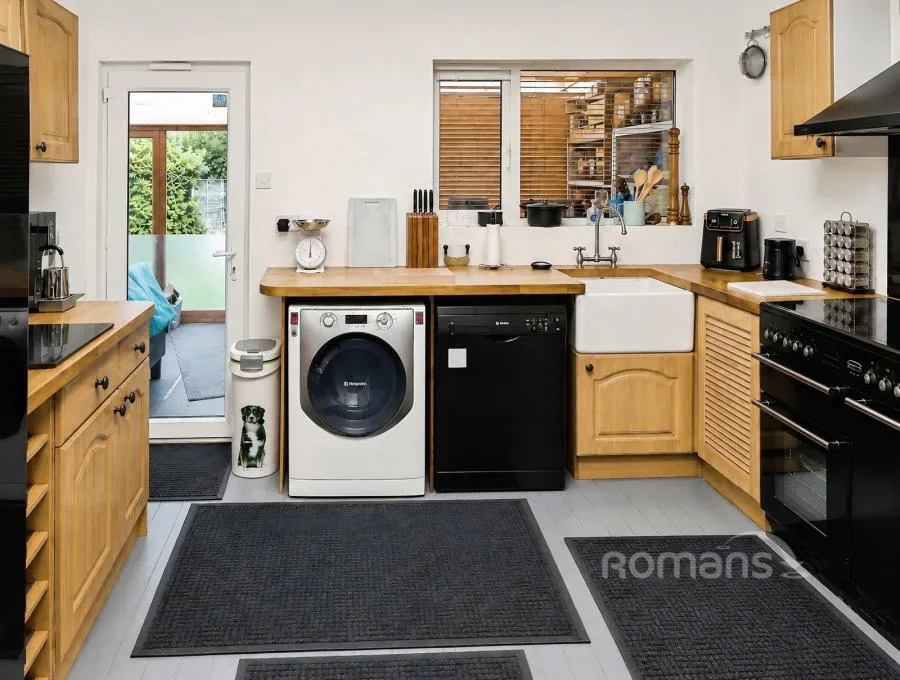 Coleford Bridge Road, Mytchett, GU16, photo 13