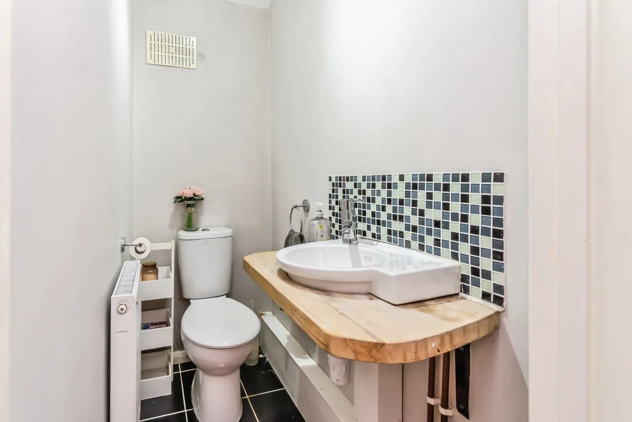 Woodmount, Crockenhill, BR8, photo 16