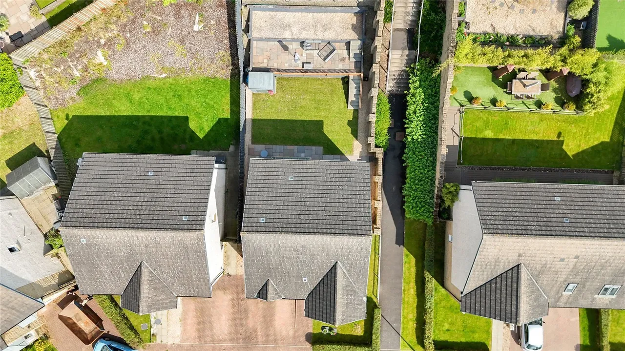 Pine Close, Stewarton, Kilmarnock, East Ayrshire, KA3, photo 24