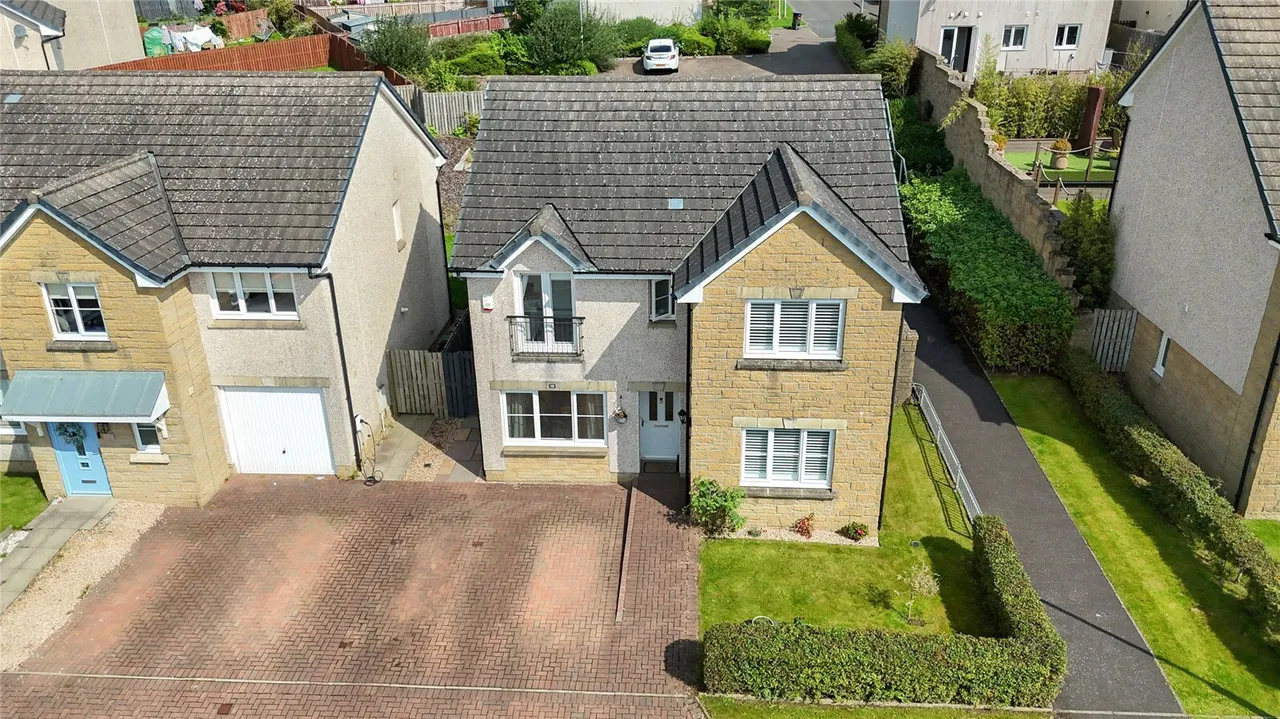 Pine Close, Stewarton, Kilmarnock, East Ayrshire, KA3, photo 23