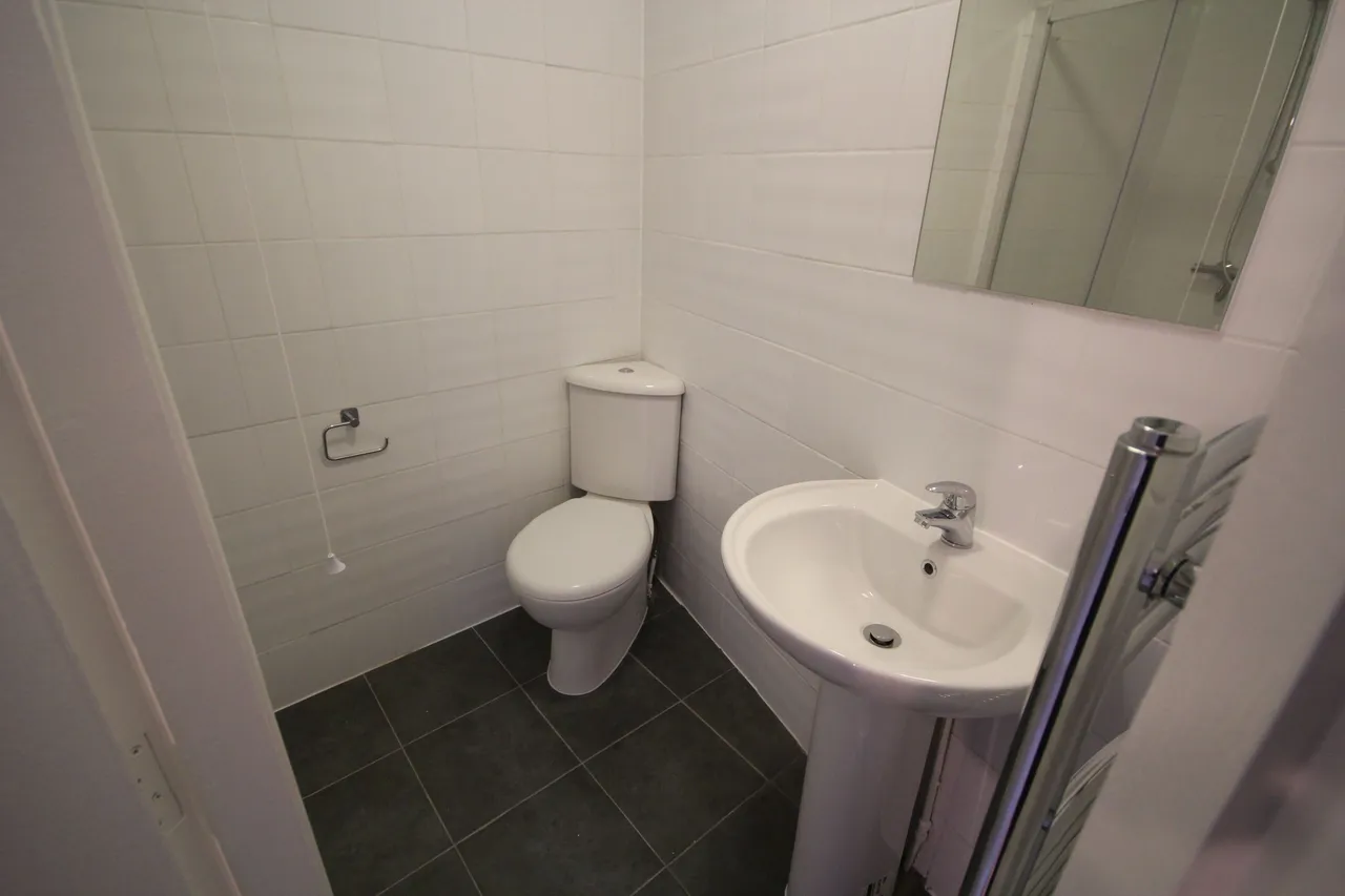 Station Road, Harrow, photo 3