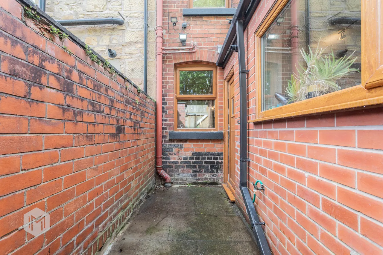 Rushey Fold Lane, Bolton, BL1 3JW, photo 17