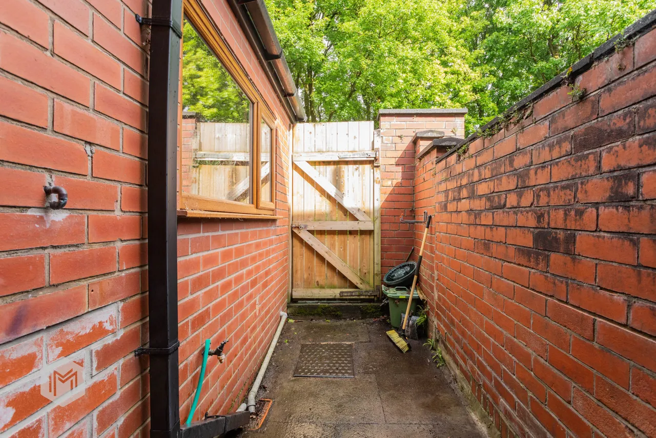 Rushey Fold Lane, Bolton, BL1 3JW, photo 18