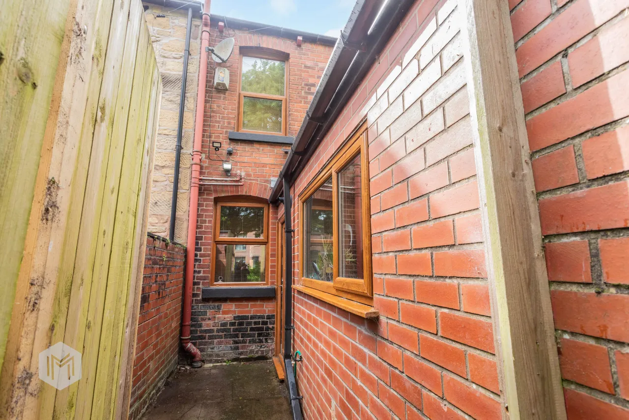 Rushey Fold Lane, Bolton, BL1 3JW, photo 16