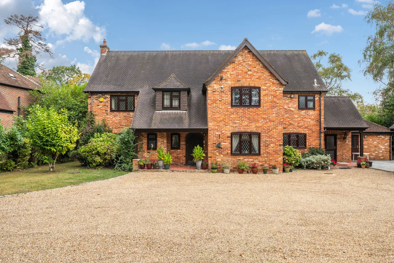 Templewood Lane, Farnham Common, SL2, photo 10