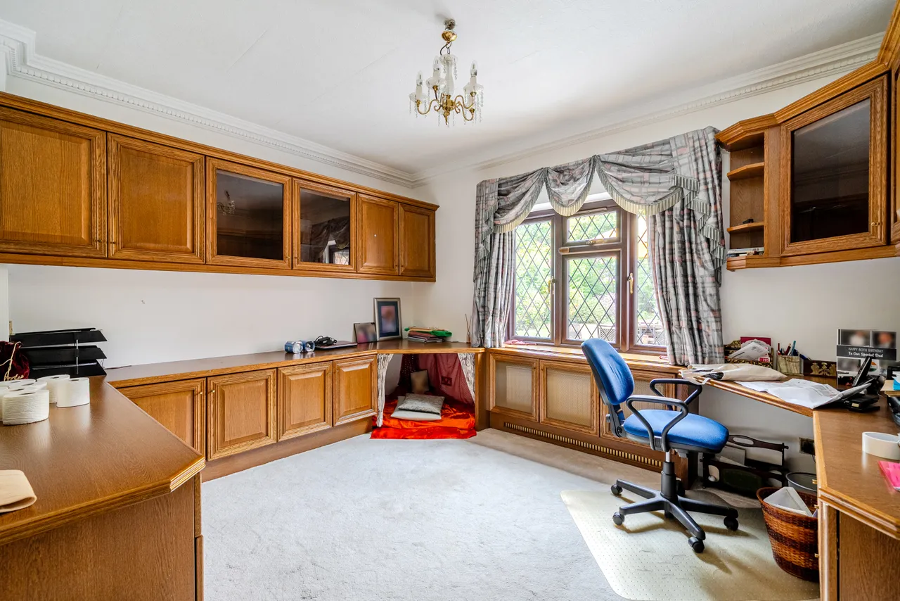 Templewood Lane, Farnham Common, SL2, photo 5