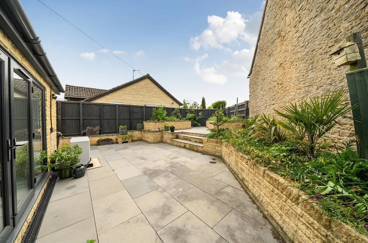 Radnor Park, Corston, SN16, photo 12
