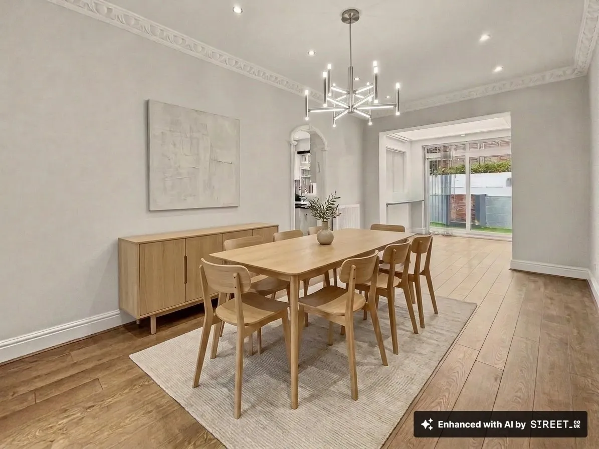 Salisbury Drive, Prestwich, M25, photo 8