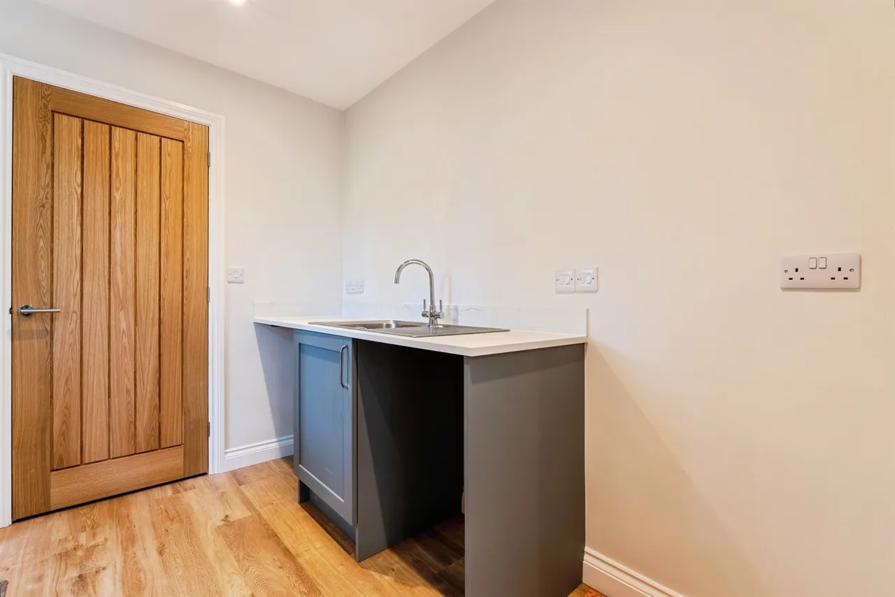 Church Road, Wretham, Thetford, photo 8