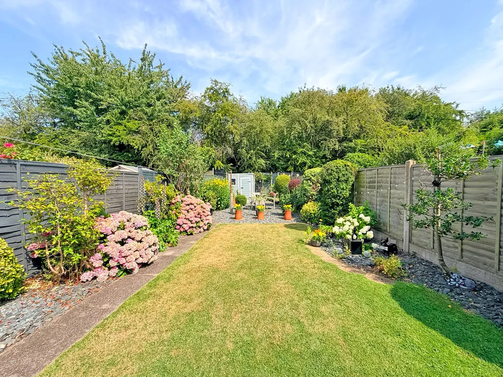 Hawthorne Road, Cheslyn Hay, WS6, photo 9