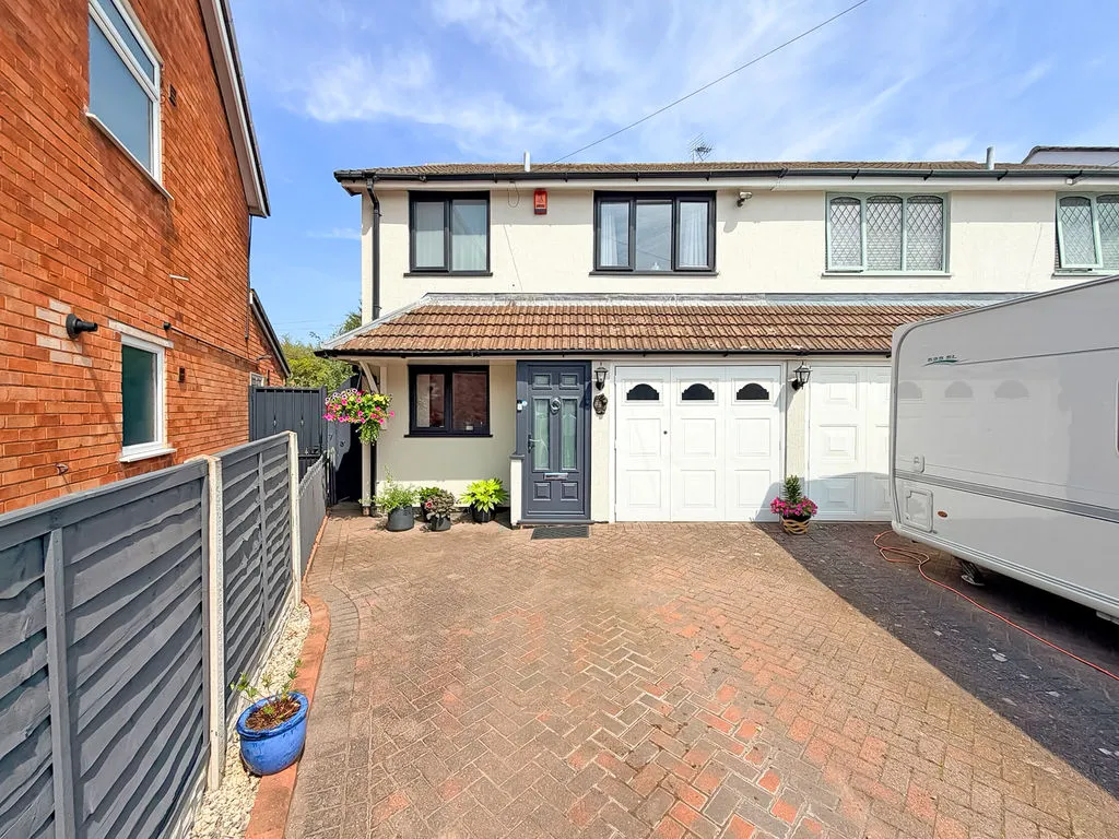 Hawthorne Road, Cheslyn Hay, WS6, photo 8