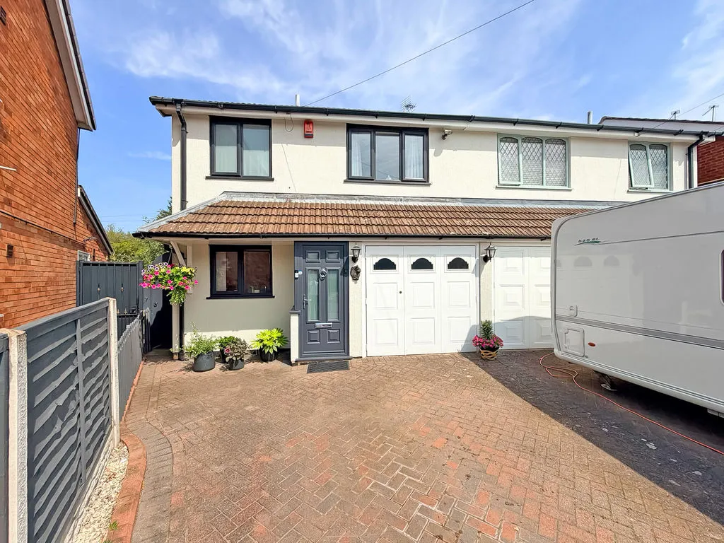 Hawthorne Road, Cheslyn Hay, WS6, photo 26