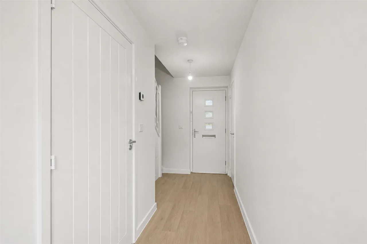 Coventry Lane, Bramcote, NG9, photo 7