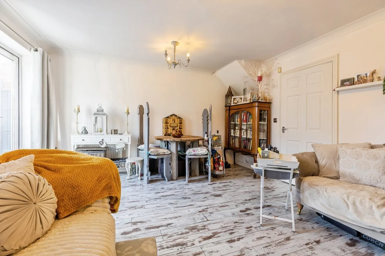 Martindale Crescent, Middleton, M24, photo 5