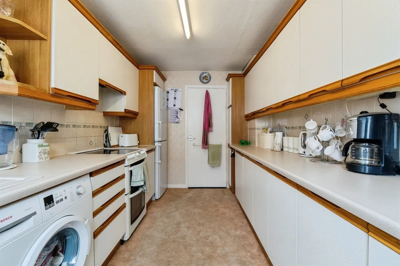 Oaklands Drive, Brandon, photo 6