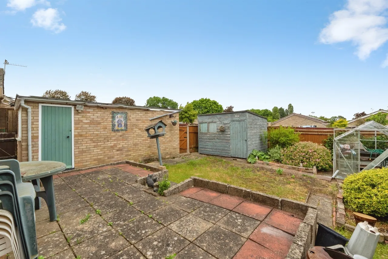 Oaklands Drive, Brandon, photo 2