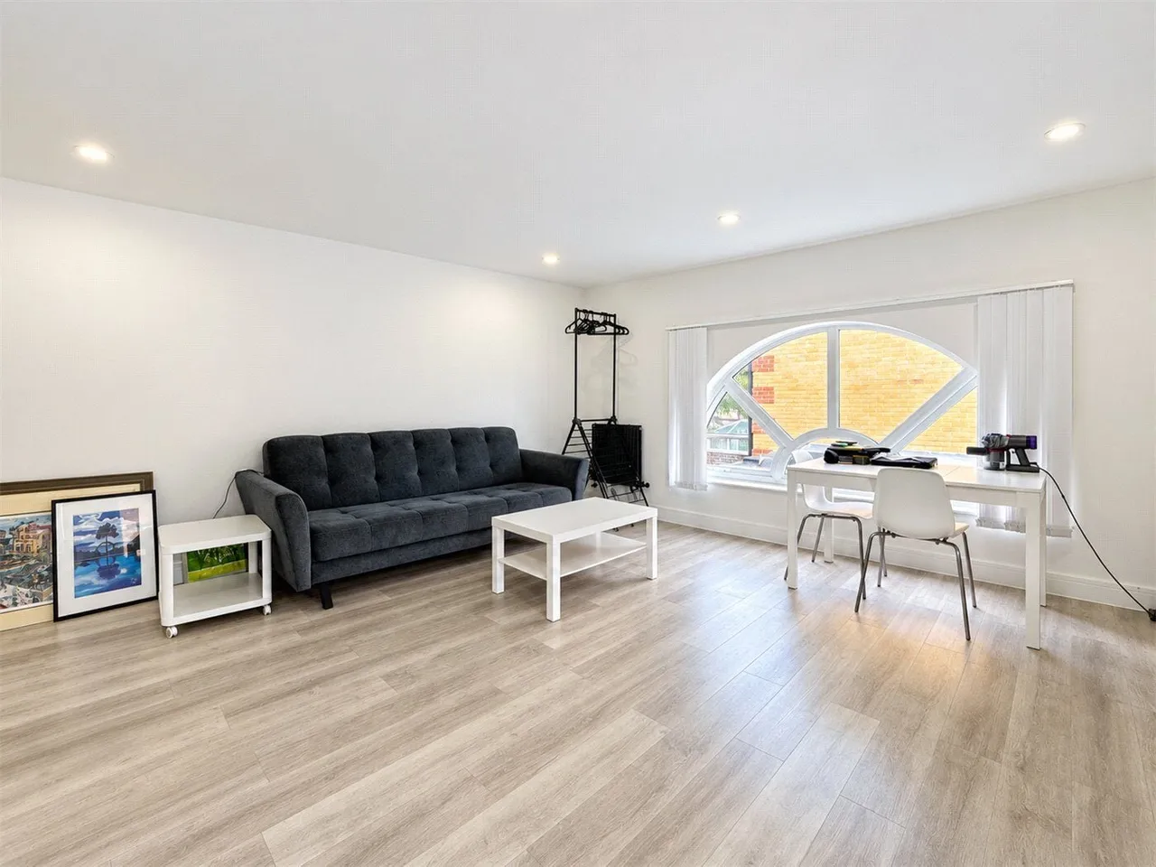 Hawke Place, London, SE16, photo 5