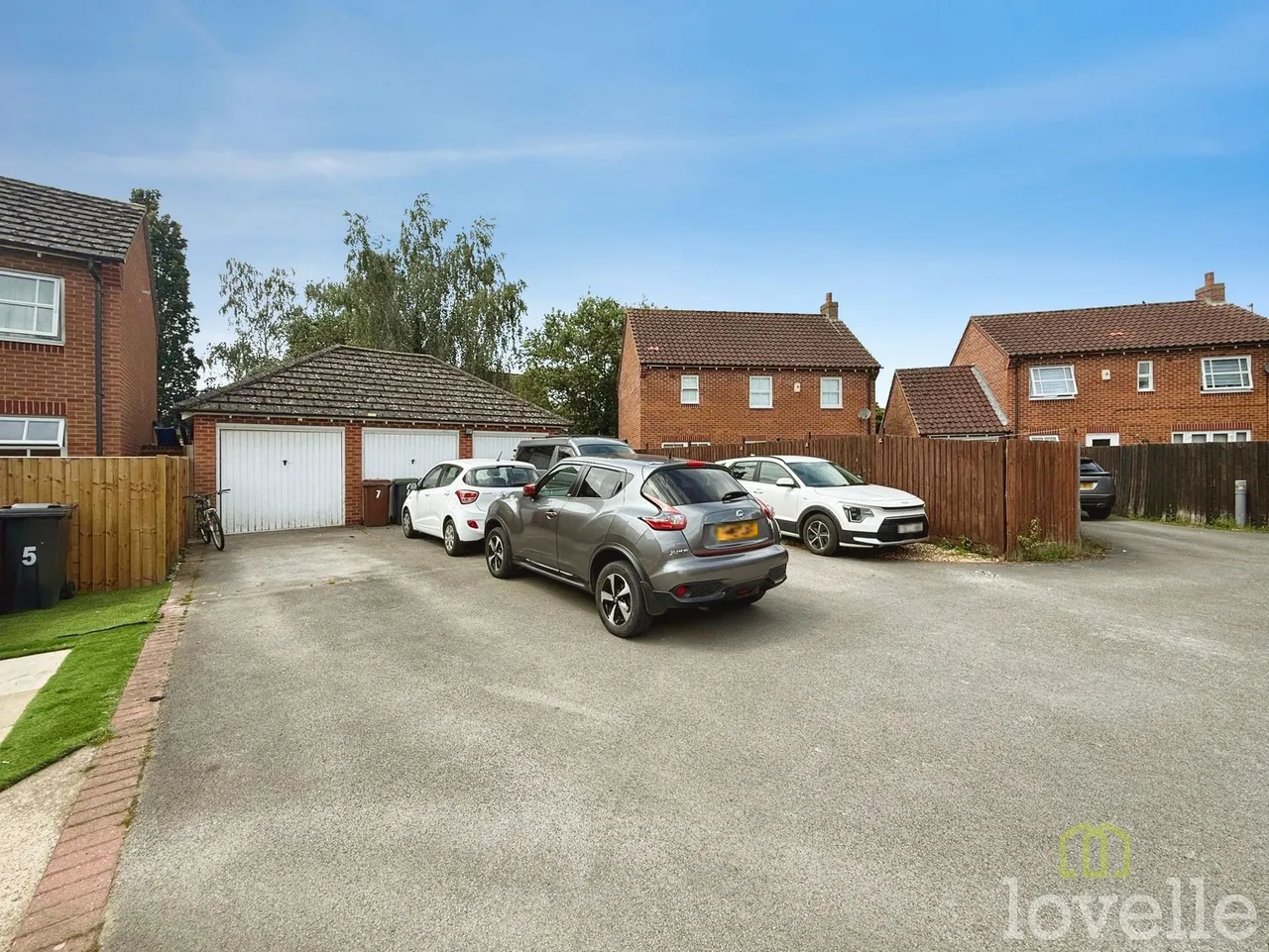 Privet Walk, Witham St. Hughs, LN6, photo 13