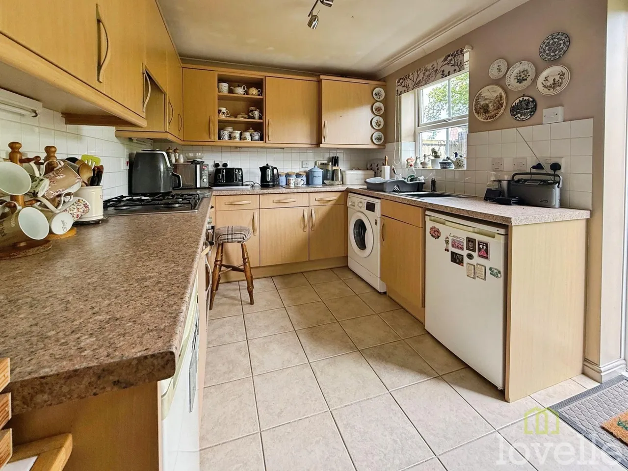 Privet Walk, Witham St. Hughs, LN6, photo 3