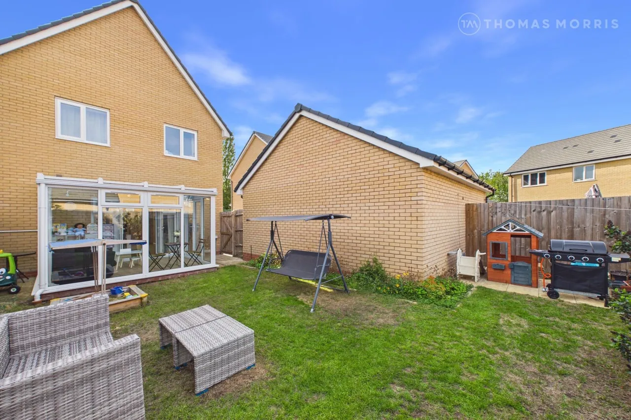 Glanville Crescent, Little Paxton, PE19, photo 14