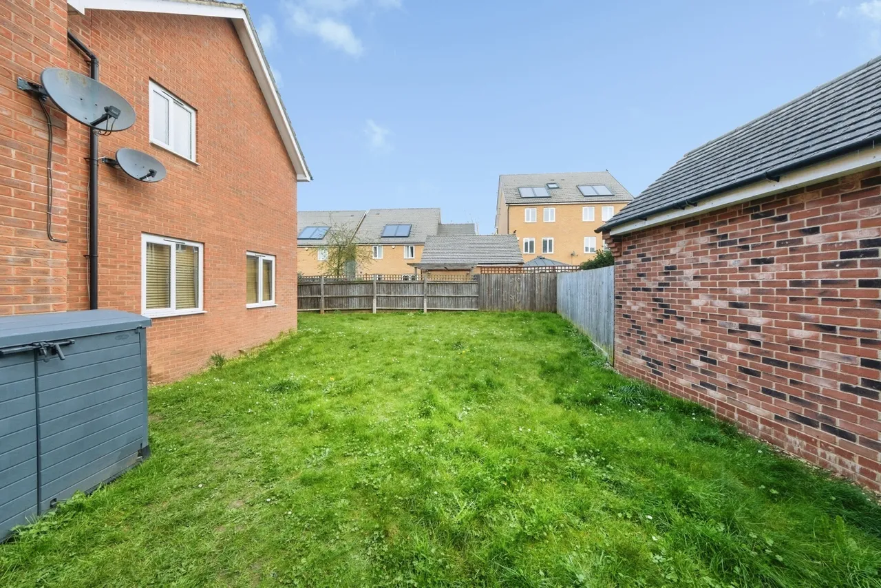 Meacham Meadow, Wolverton, Milton Keynes, Buckinghamshire, MK12, photo 8