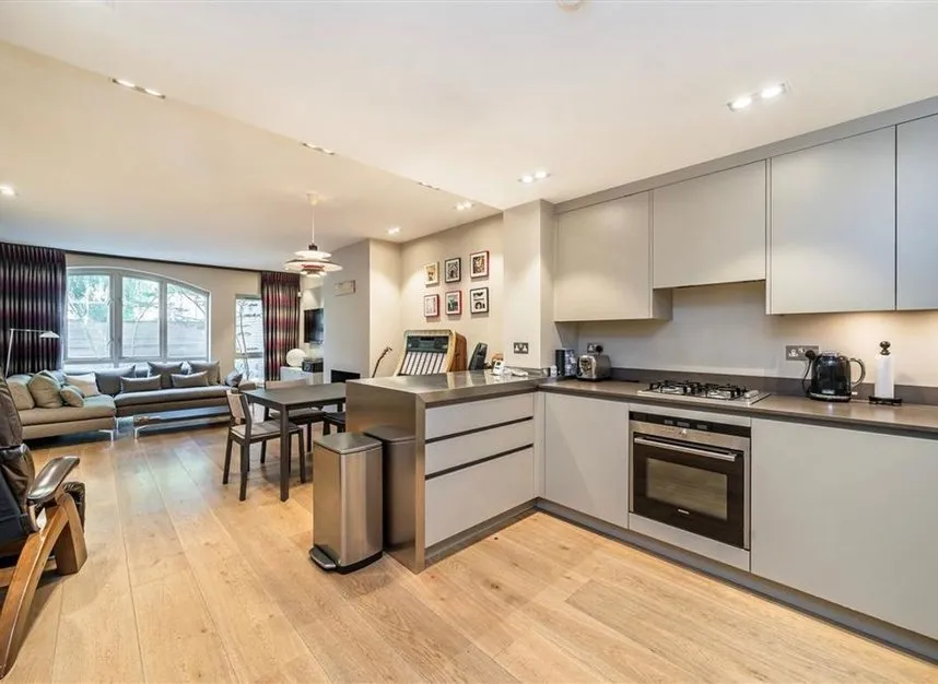 Theed Street, Waterloo, SE1, photo 3