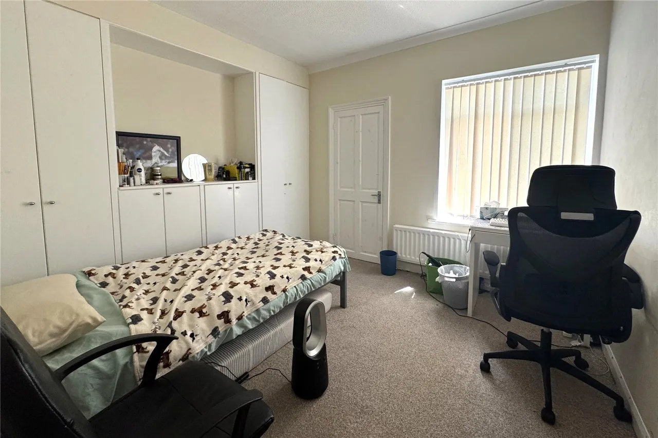 Church Path, Farnborough, Hampshire, GU14 6DL, photo 6