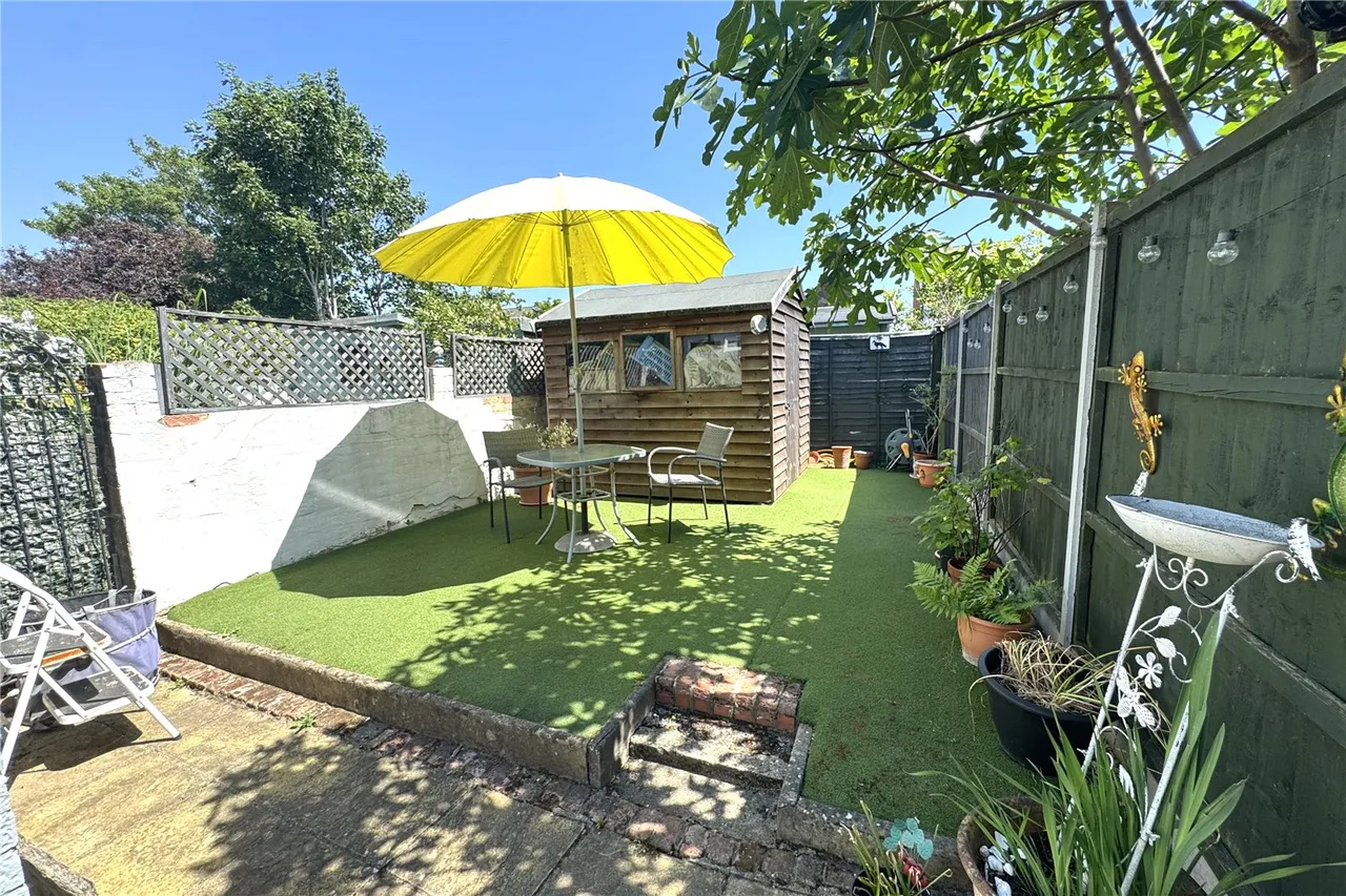 Church Path, Farnborough, Hampshire, GU14 6DL, photo 2
