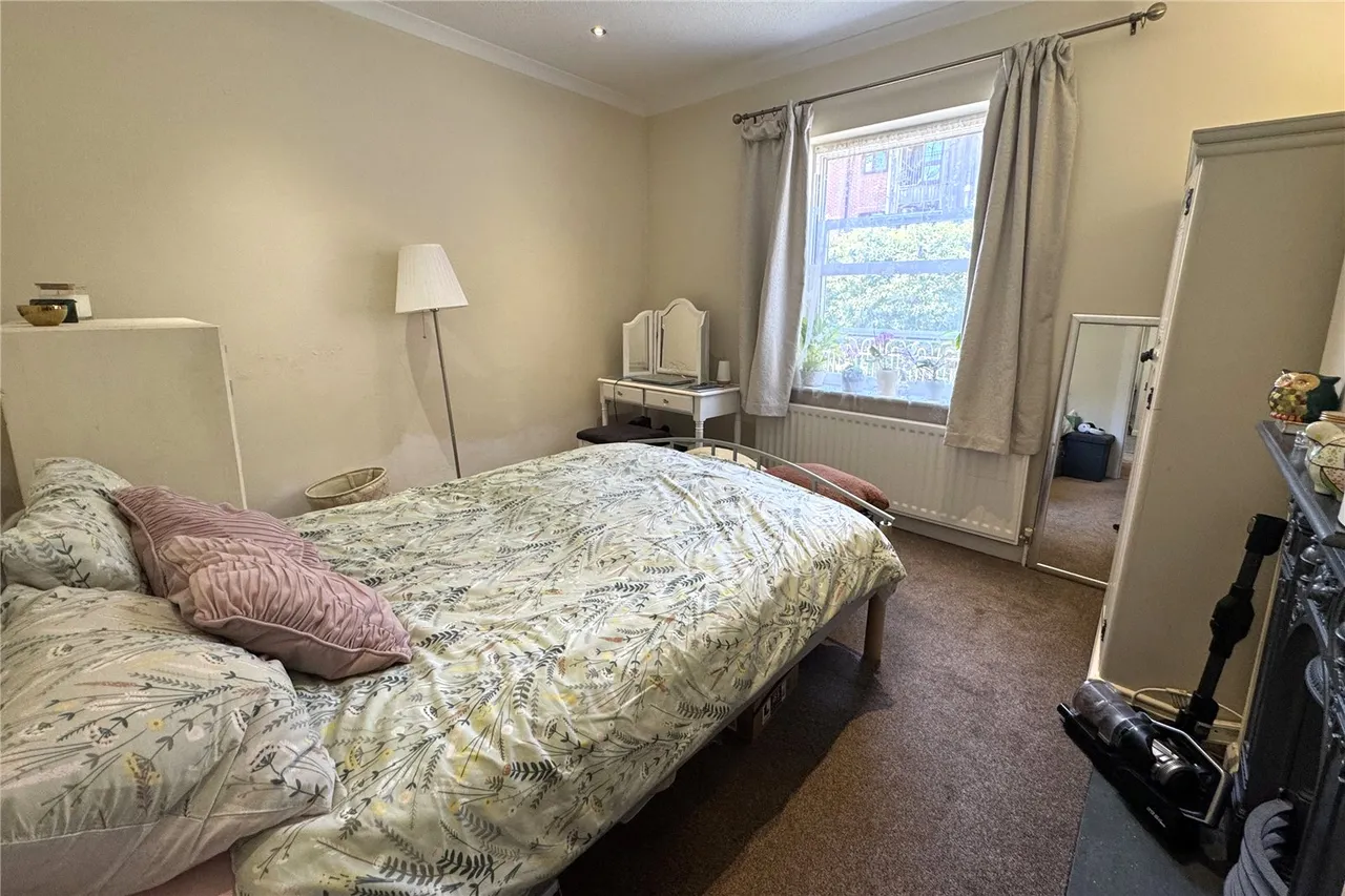 Church Path, Farnborough, Hampshire, GU14 6DL, photo 11