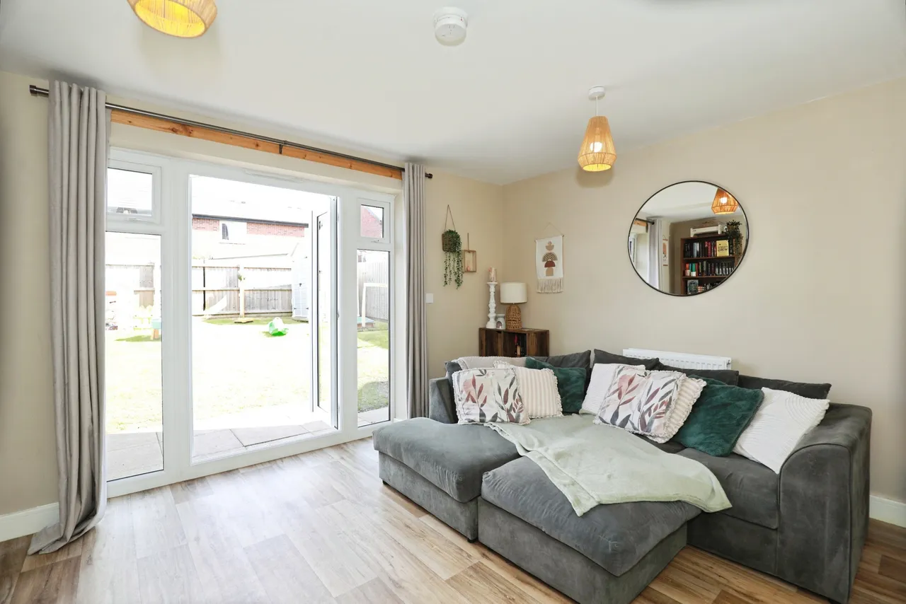 Alfred Potts Way, Shavington, photo 2