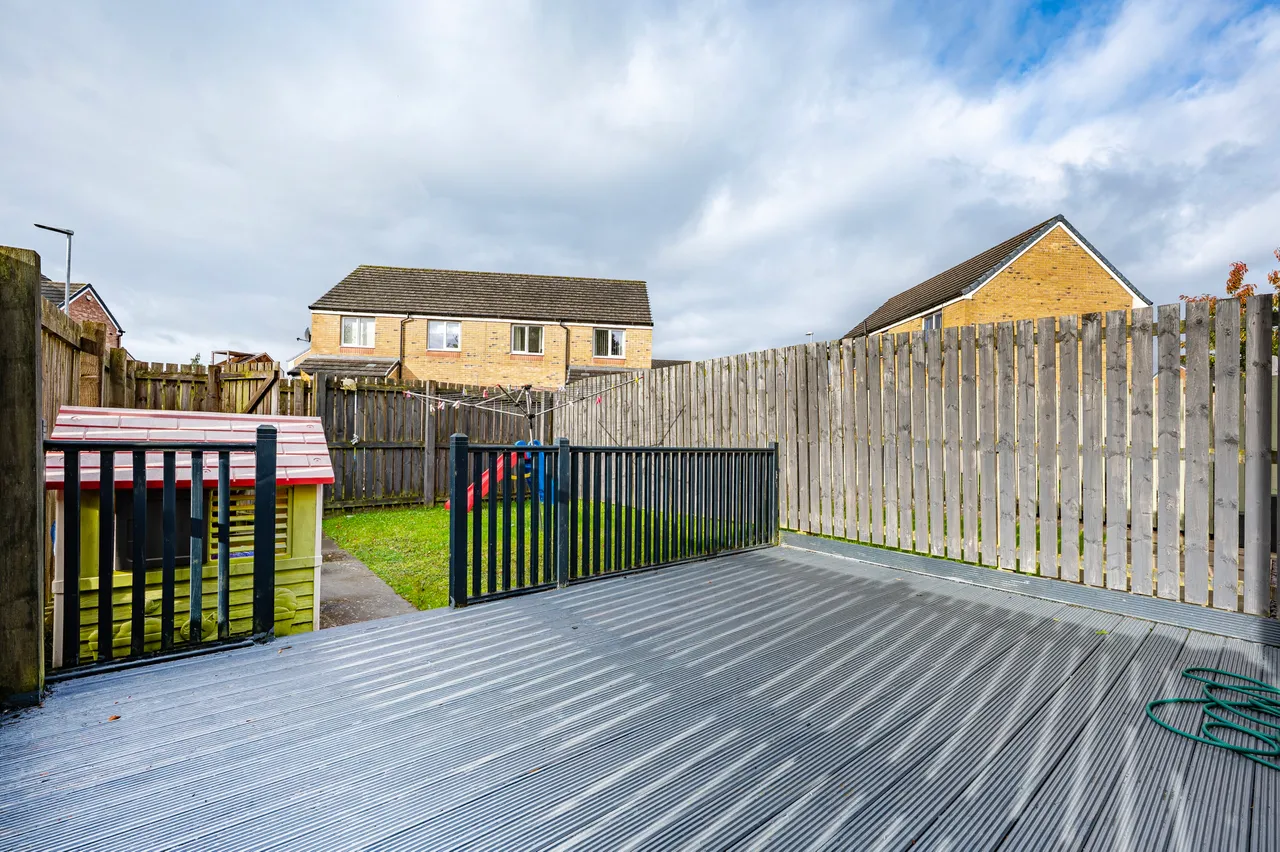 Haining Wynd, Muirhead, G69, photo 37