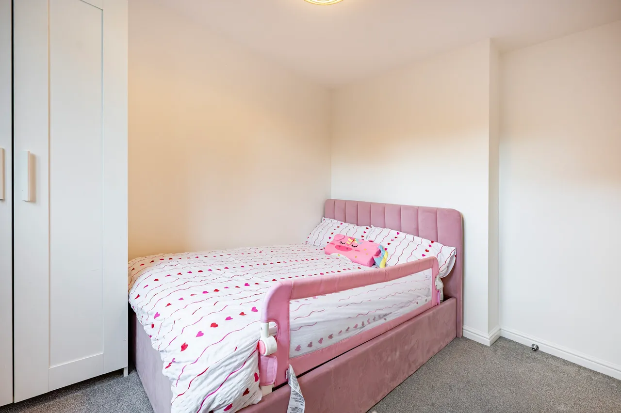 Haining Wynd, Muirhead, G69, photo 27