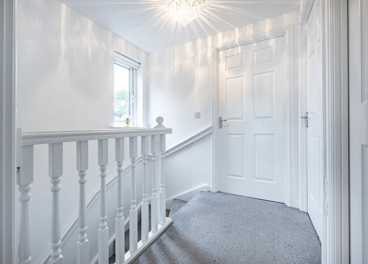 Haining Wynd, Muirhead, G69, photo 19