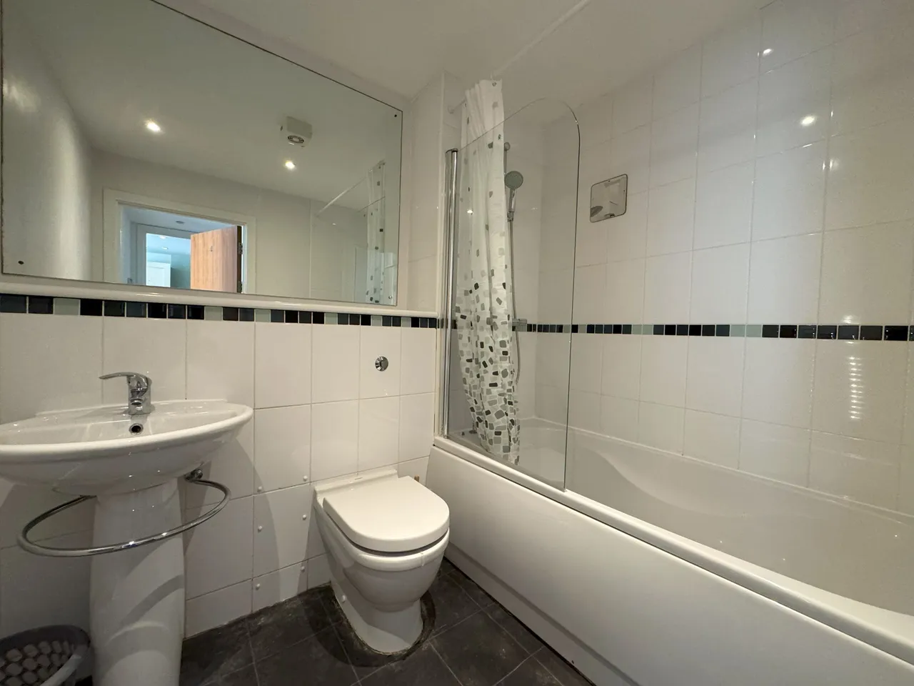 Meridian Bay, Maritime Quarter, Swansea, West Glamorgan, SA1 1PL, photo 6