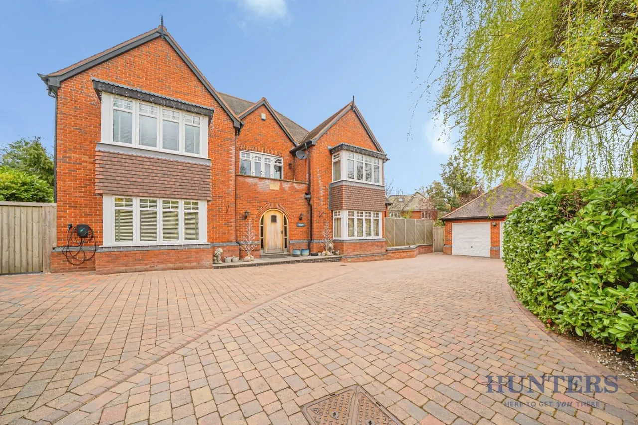 6 bed house to rent, The Copse, Dorridge, B93