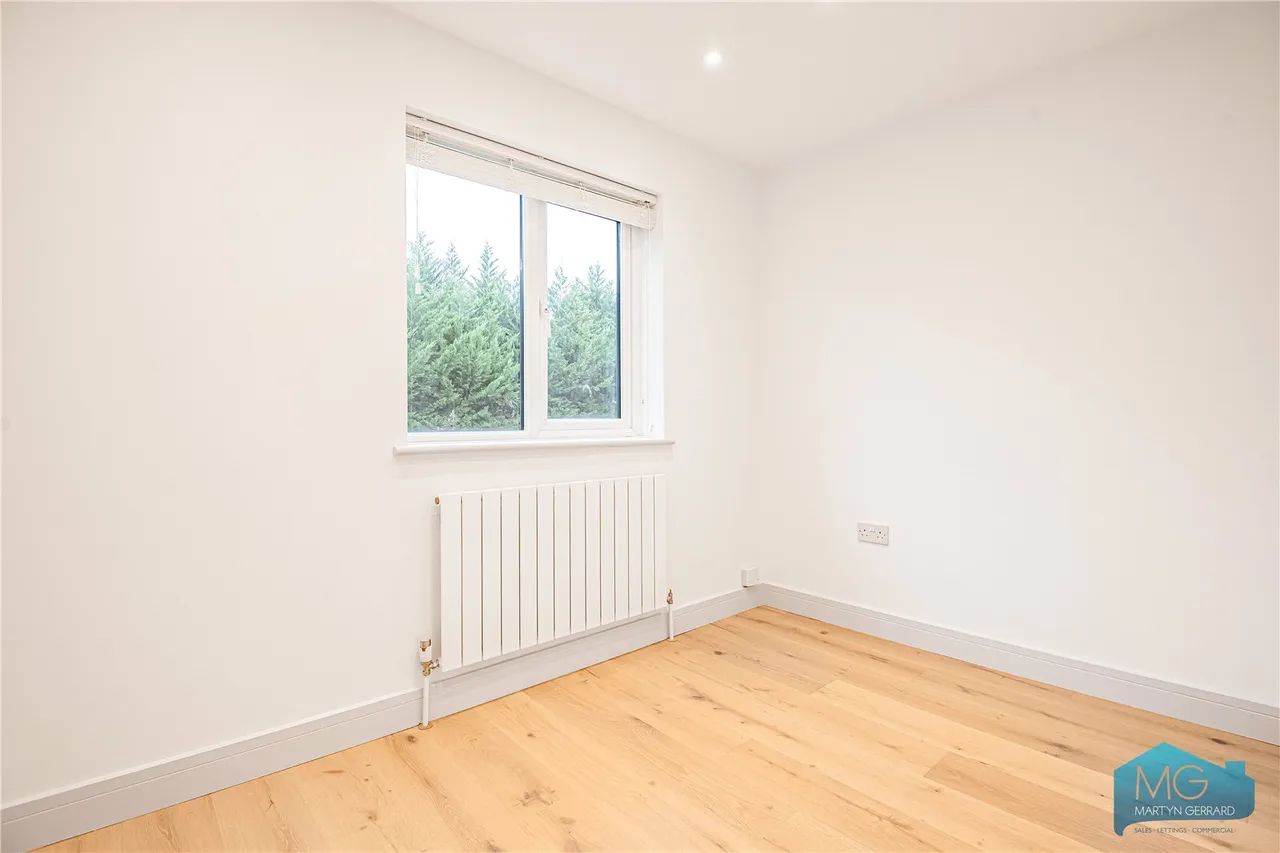 Robin Close, London, NW7, photo 17
