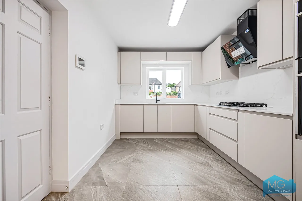 Robin Close, London, NW7, photo 24