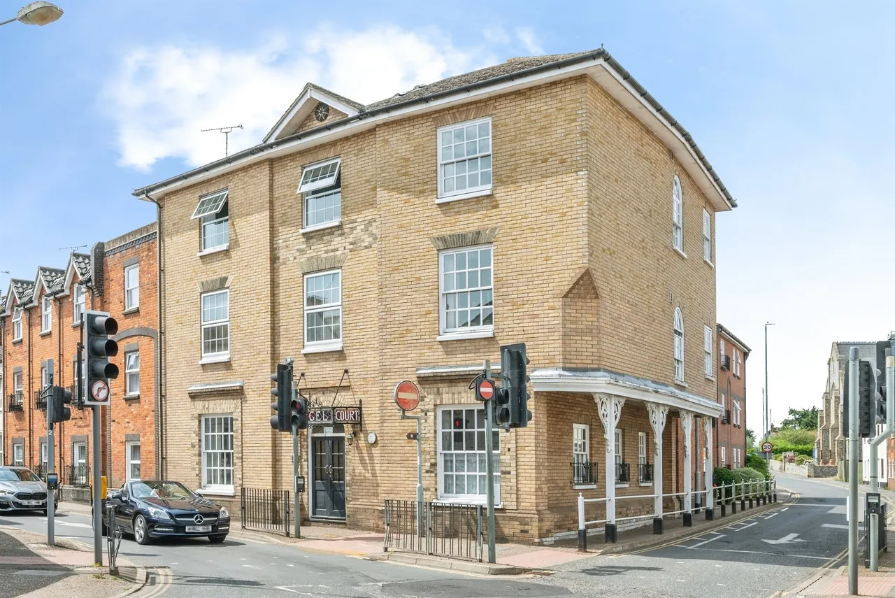 2 bed flat for sale, Cromer Road, North Walsham, NR28