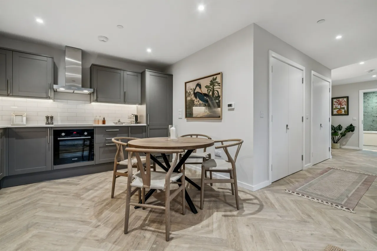 Fallsbrook Road, London, SW16, photo 12