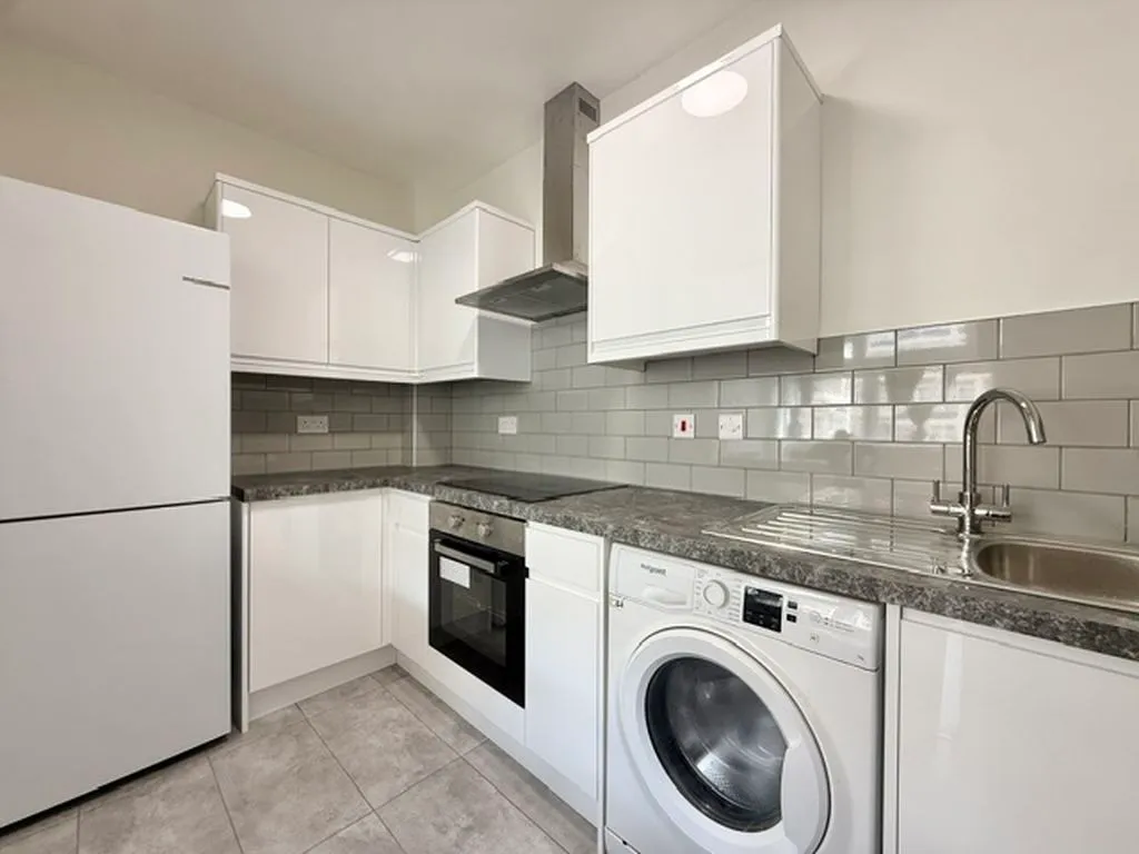 2 bed flat to rent — Newington Causeway, London SE1 6DX