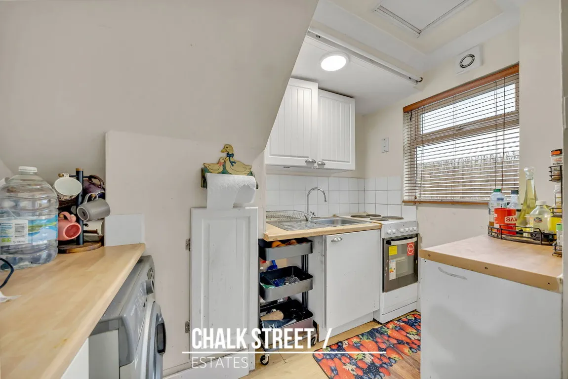 Albert Road, Romford, RM1, photo 4