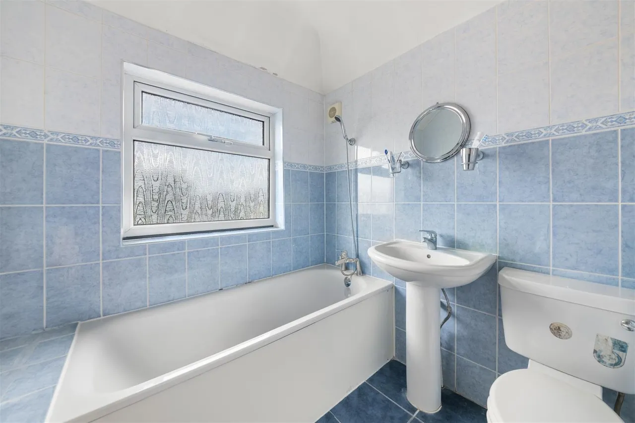 Browning Way, Hounslow, photo 10