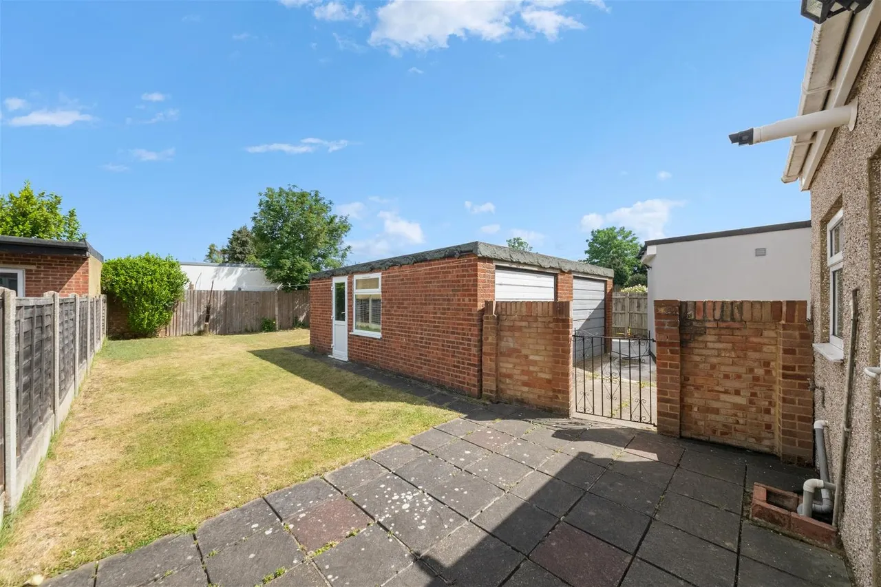 Browning Way, Hounslow, photo 13