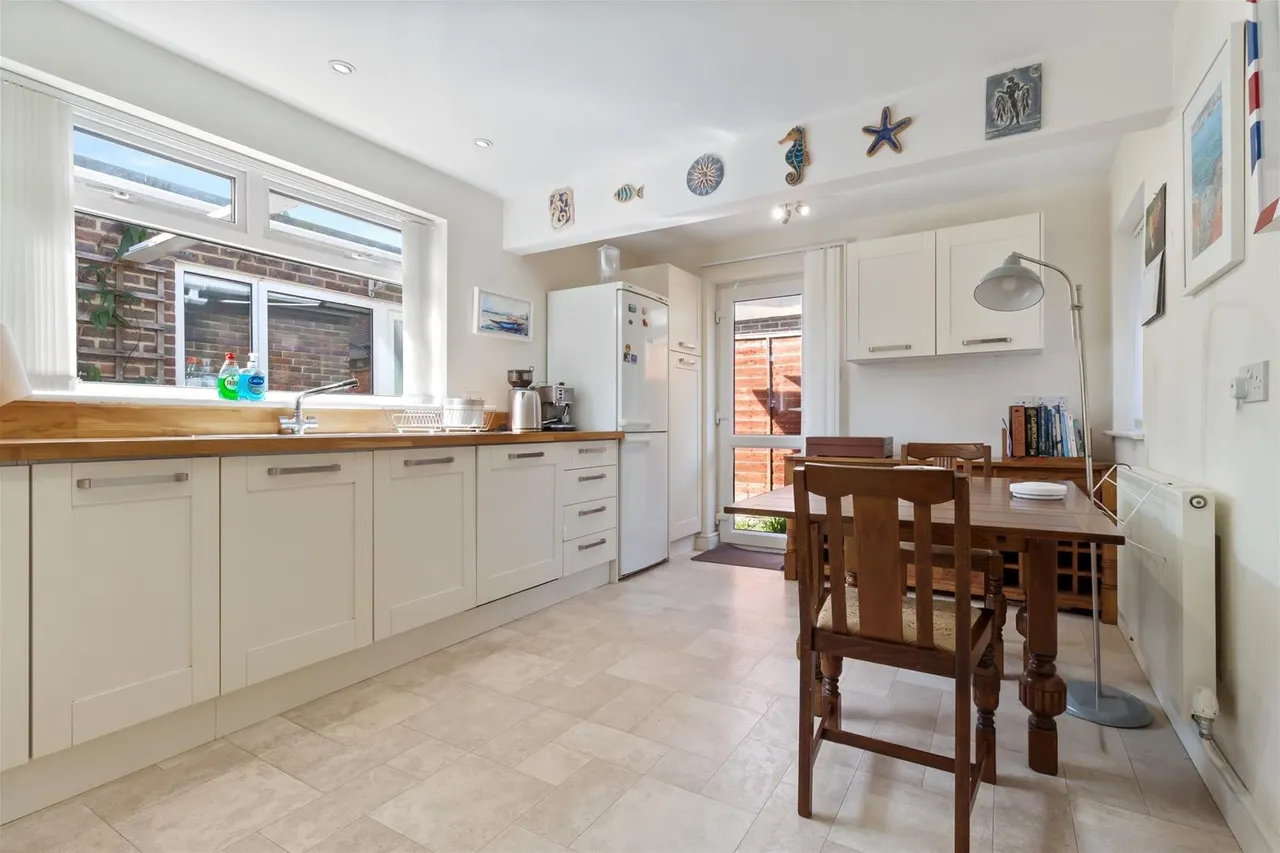 Windermere Crescent, Goring-By-Sea, Worthing, photo 15