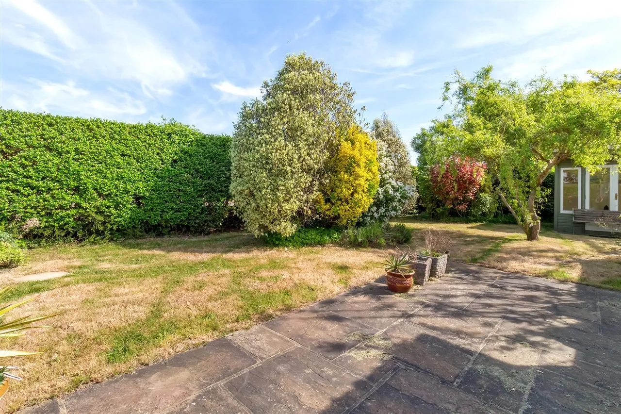 Windermere Crescent, Goring-By-Sea, Worthing, photo 19
