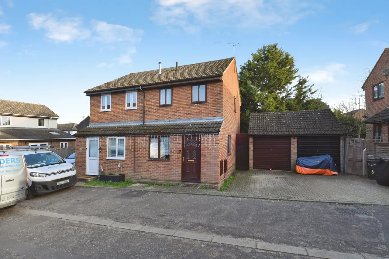3 bed house for sale — Panton Mews, Braintree