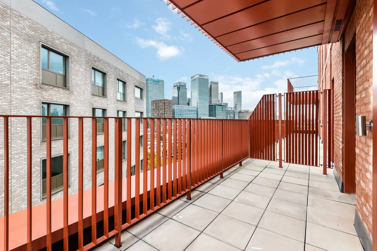 Escapade Place, London, E14, photo 2